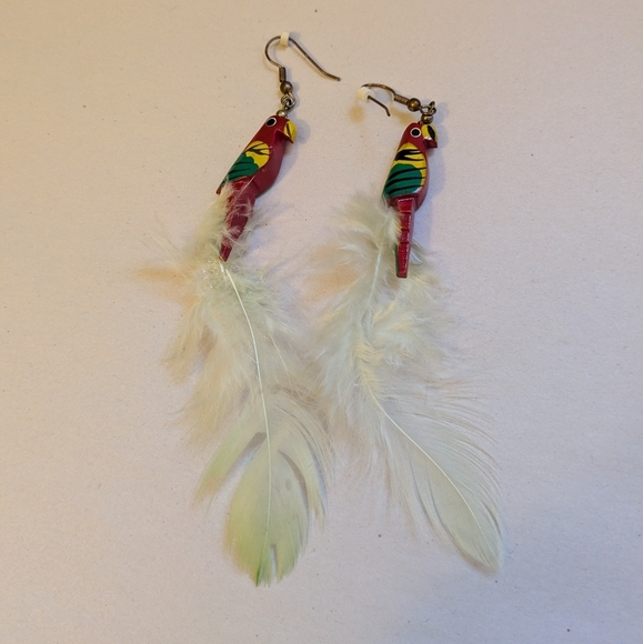 Vintage Parrot Earrings With Feather Detail - Picture 1 of 3